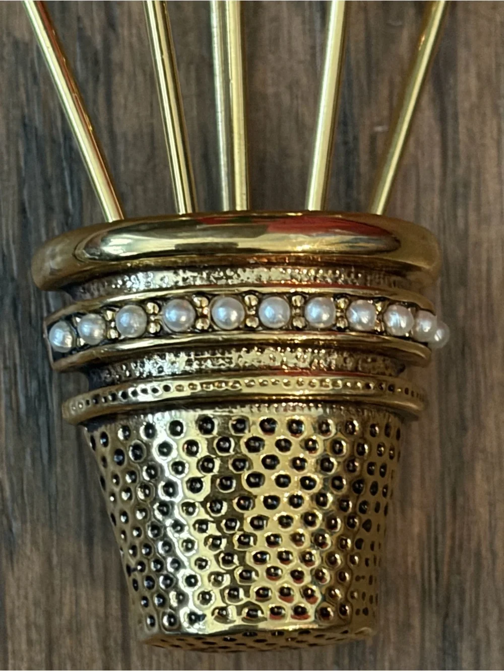 The Museum Company Metal Brooch Thimble & Tie Pins
